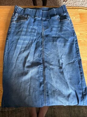 Cato Dark Blue Pull-On Denim Skirt